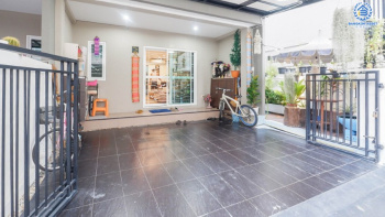 *****ทาวน์โฮมมือสอง ห้องมุม! ม.วิชั่นสมาร์ทไลฟ์ สถานีรถไฟฟ้าบางพลู-รัตนาธิเบศร์ 3 ชั้น เนื้อที่ 22.7 ตร.ว พร้อมฟังก์ชั่น 3 ห้องนอน 3 ห้องน้ำ 2 ที่จอดรถ บนพื้นที่ใช้สอย 135 ตร.ม. บ้านใหม่ สภาพดี แถมเฟอร์นิเจอร์ทั้งหลัง เข้าอยู่ได้ทันที การเดินทางสะดวกสบายเข้า-ออกได้หลายเส้นทาง ใกล้รถไฟฟ้าสาย สีม่วง "สถานีบางพลู"